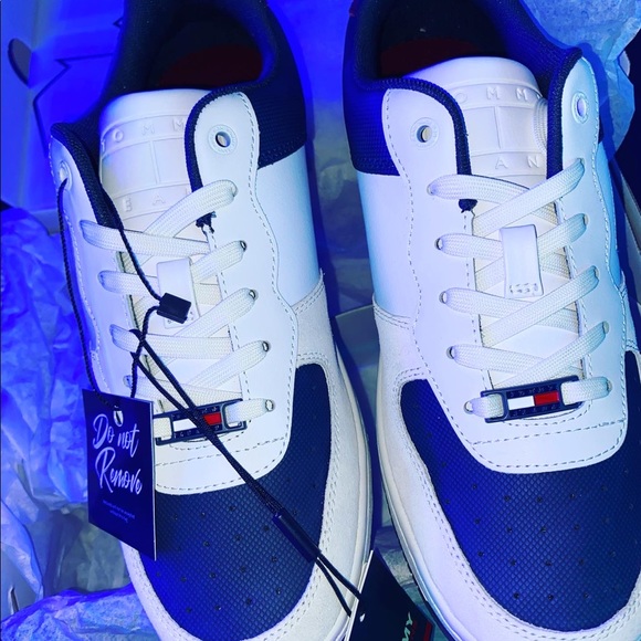 Tommy Hilfiger shoes size 9 - Picture 4 of 8